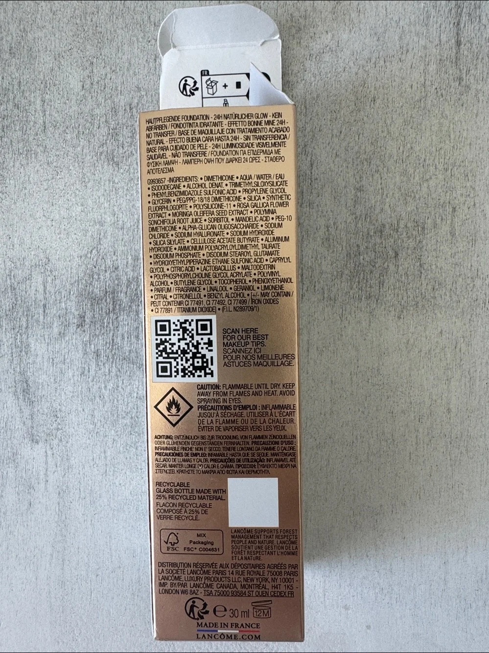 Lancôme 230W Teint Idole Ultra Wear Care & Glow 24H Glow Foundation SPF 25